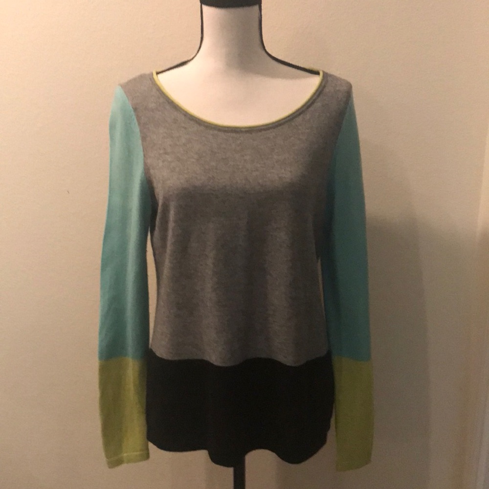 Vince Camino sweater size M